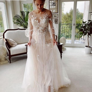 Ivory Lace Tulle Floor-Length Bridal Gowns