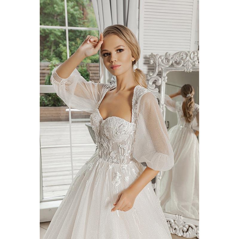 Luxurious Ivory Shiny Tulle Bridal Gown