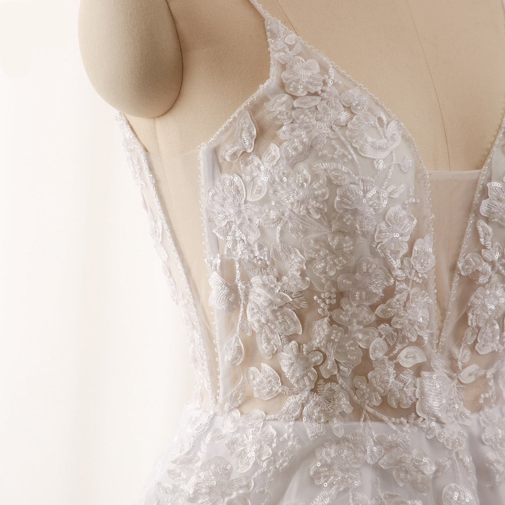 White Lace Tulle Spaghetti Straps Bridal Gown